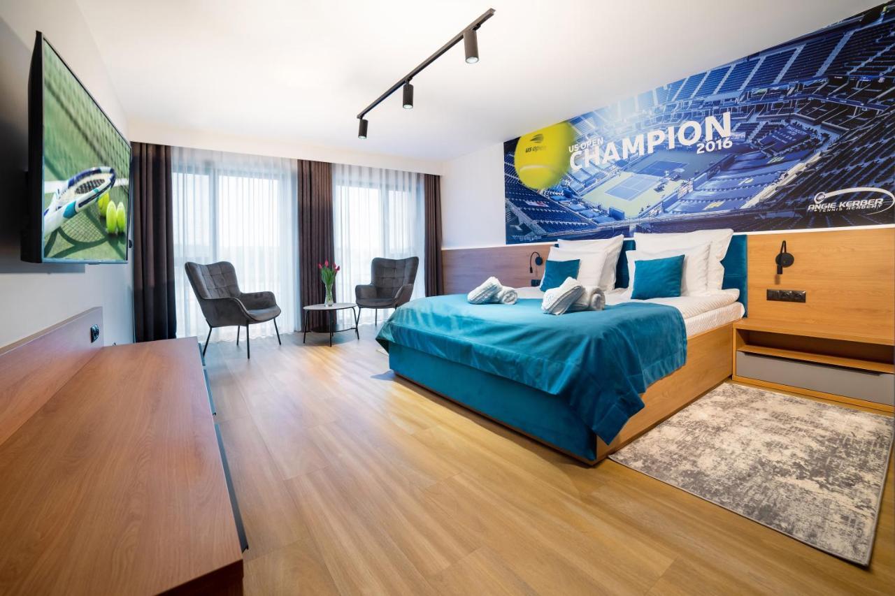 פוז'צ'יקובו Hotel Angie מראה חיצוני תמונה